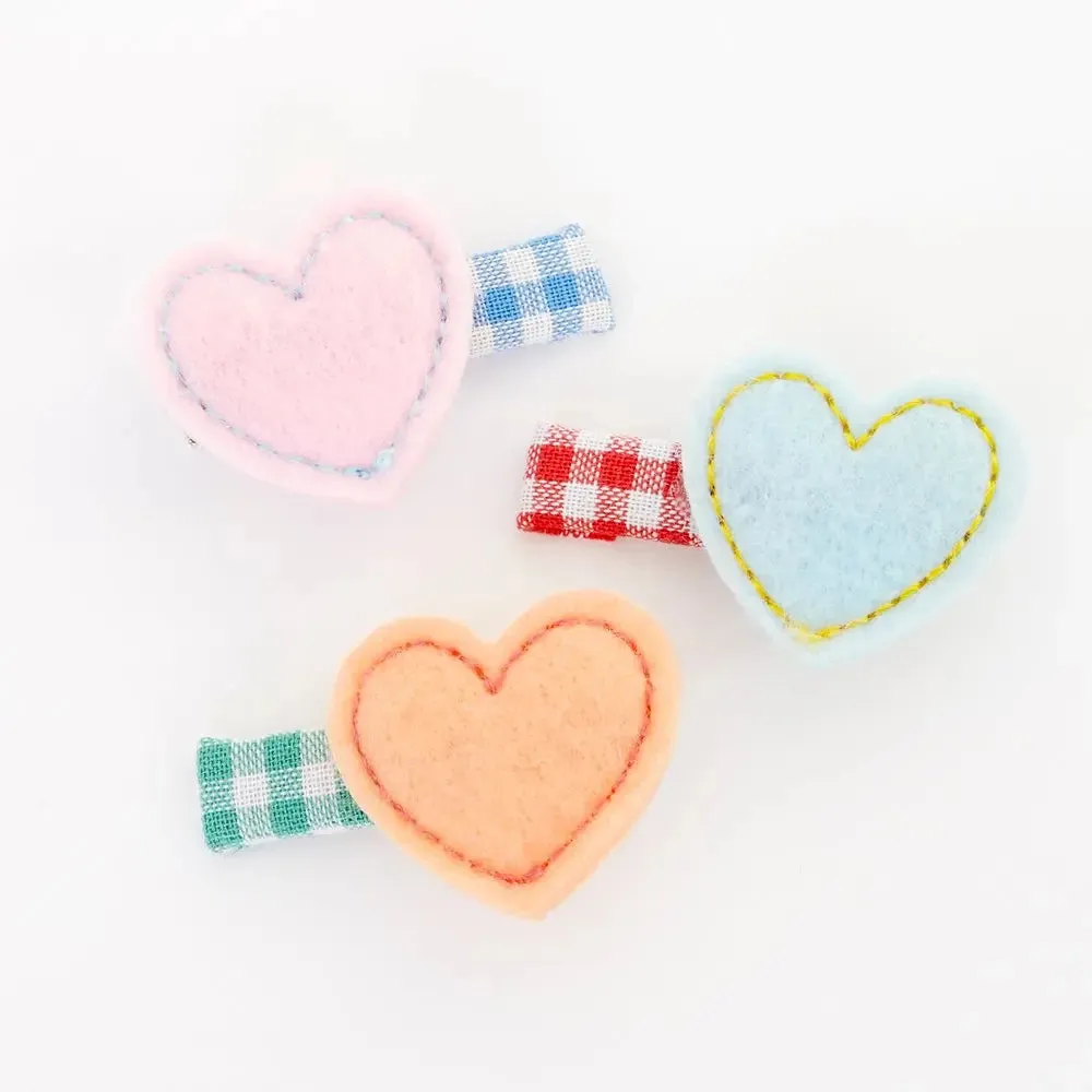 Felt heart hair clips