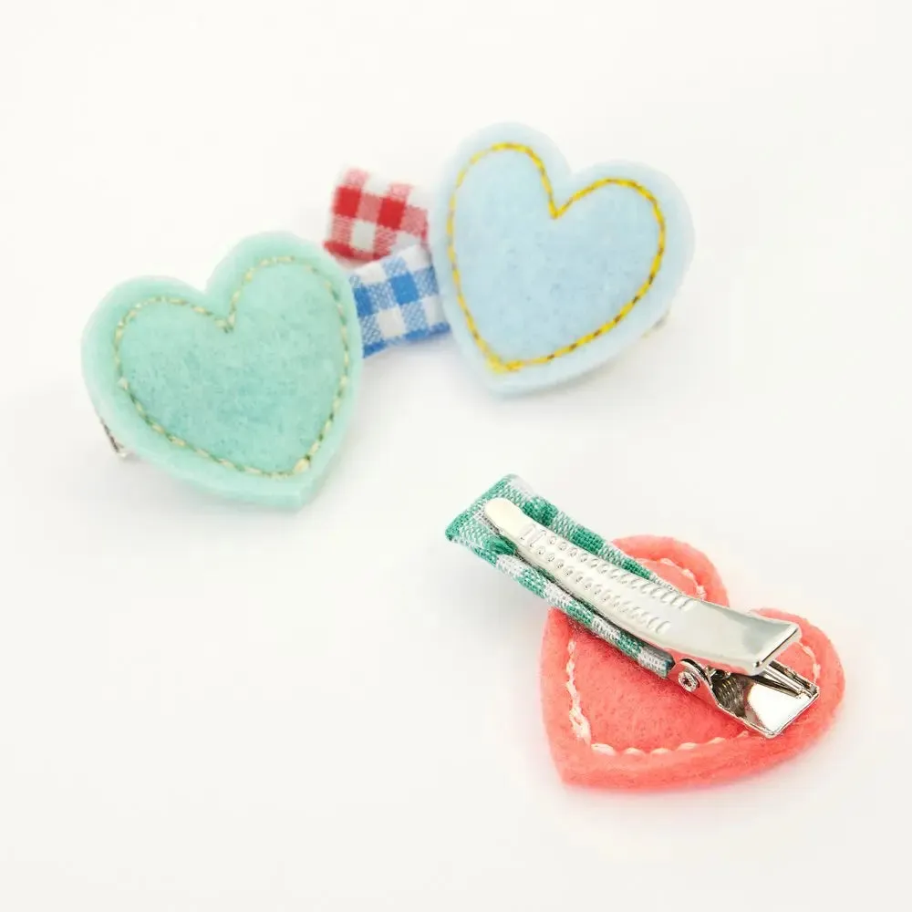 Felt heart hair clips
