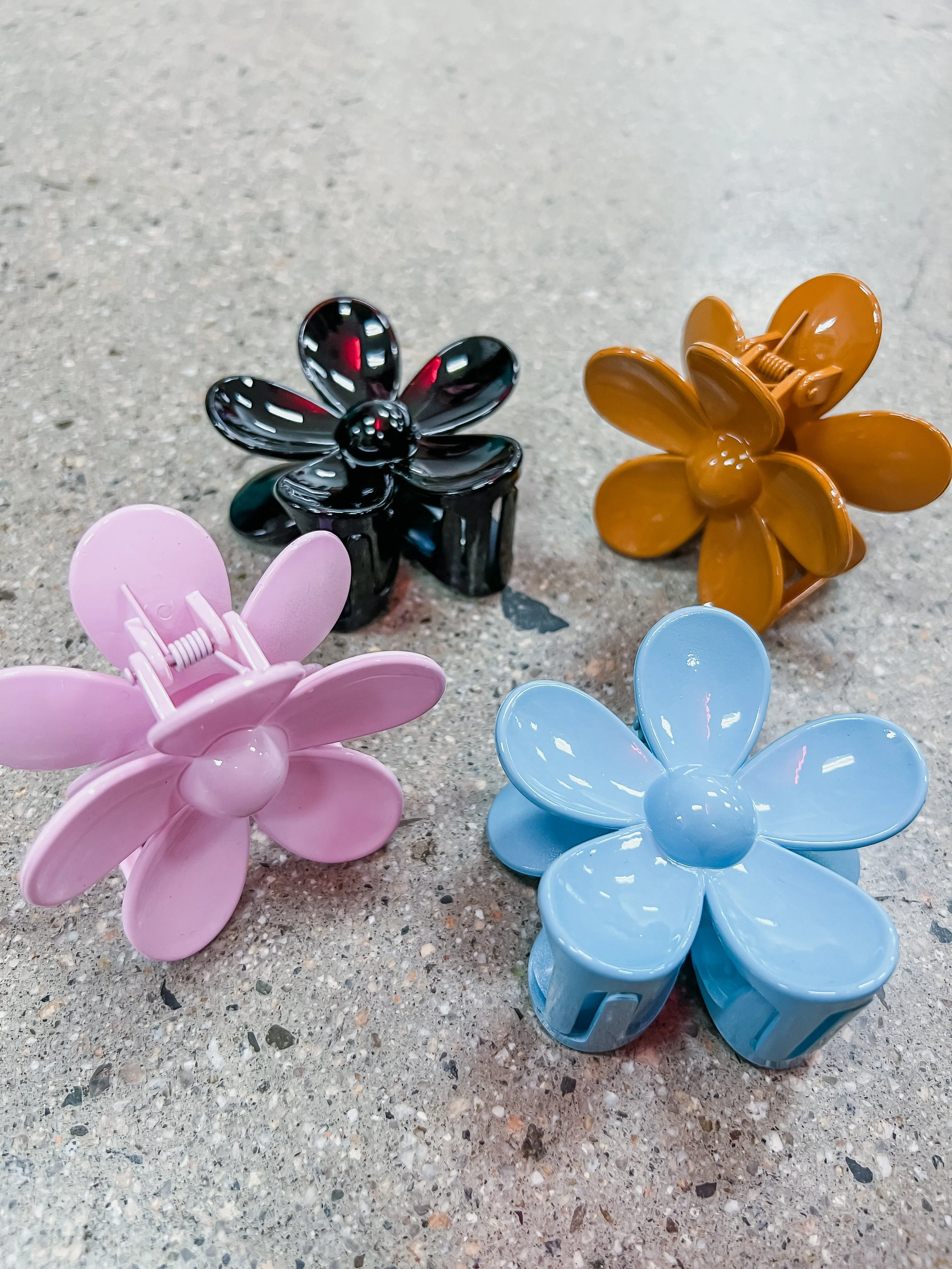 Flower Claw Clip Matching Scrunchies Set